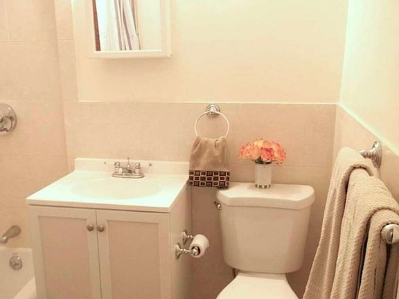 4th image of 449 W 56th St APT 1B