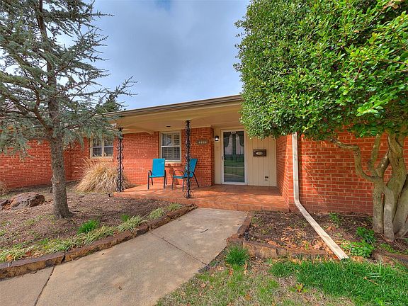 4th image of 2937 Kent Dr
