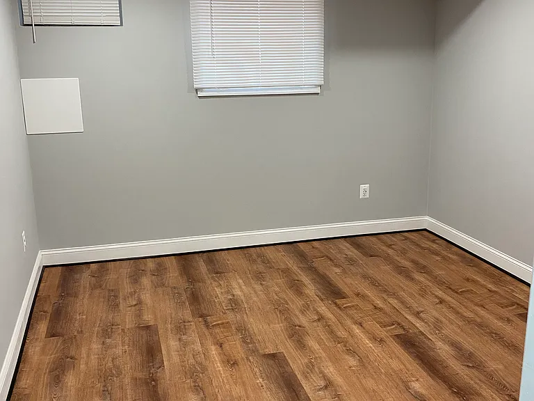511 N Pulaski St — Photo 4