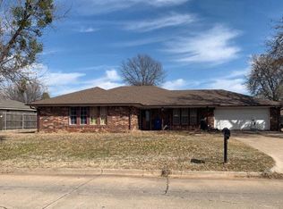 1808 Overland Dr, Duncan, OK 73533
