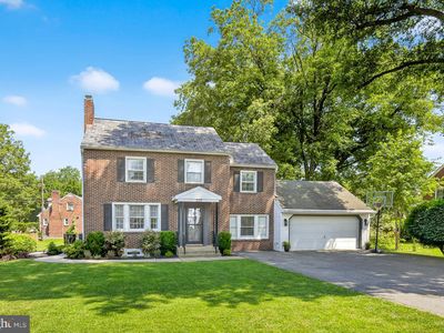 209 E Roseville Rd, Lancaster, PA, 17601