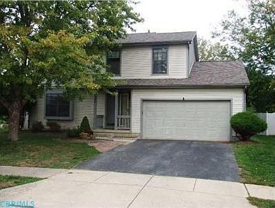 1st image of 4994 Hilliard Oaks Ct