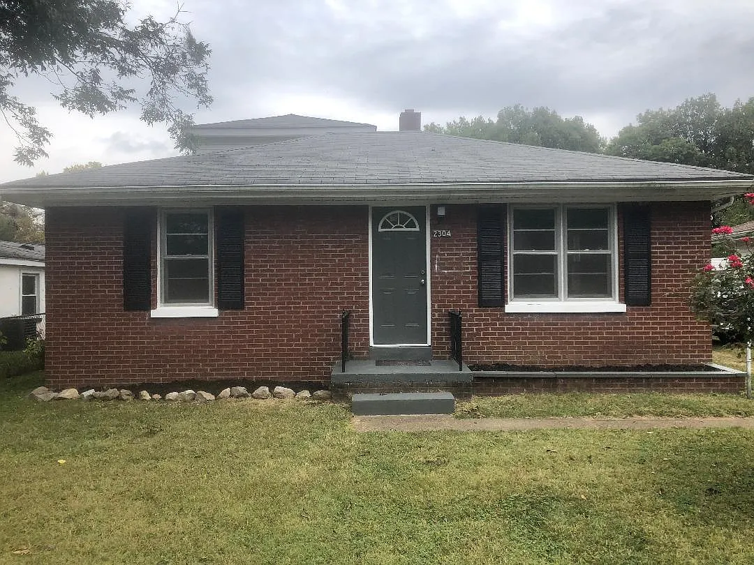2304 Frisse Ave photo 1