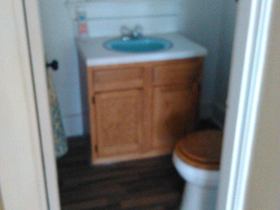 3rd image of 421 College Ave APT B