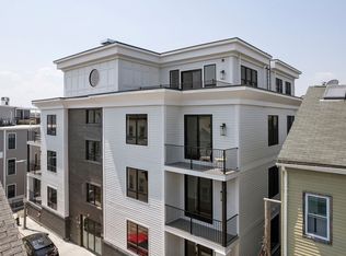 9 Glover Ct UNIT 5, South Boston, MA 02127