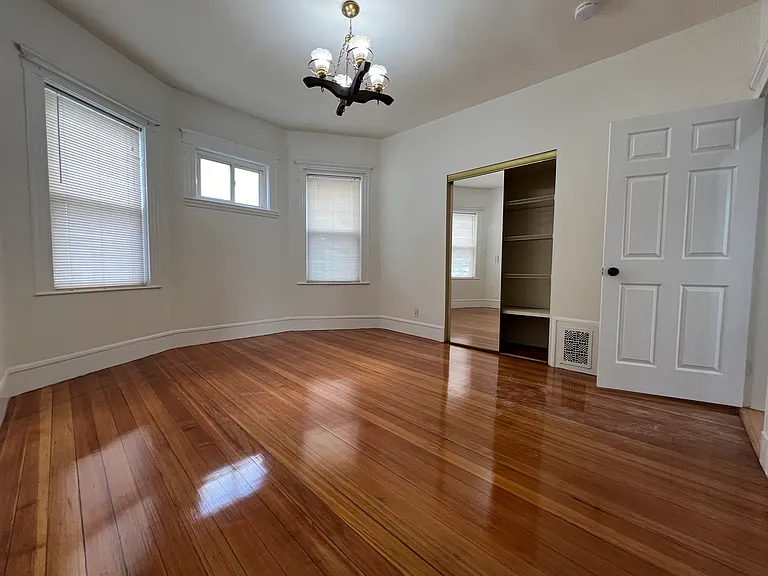 132 Buttonwood St #2 — Photo 9