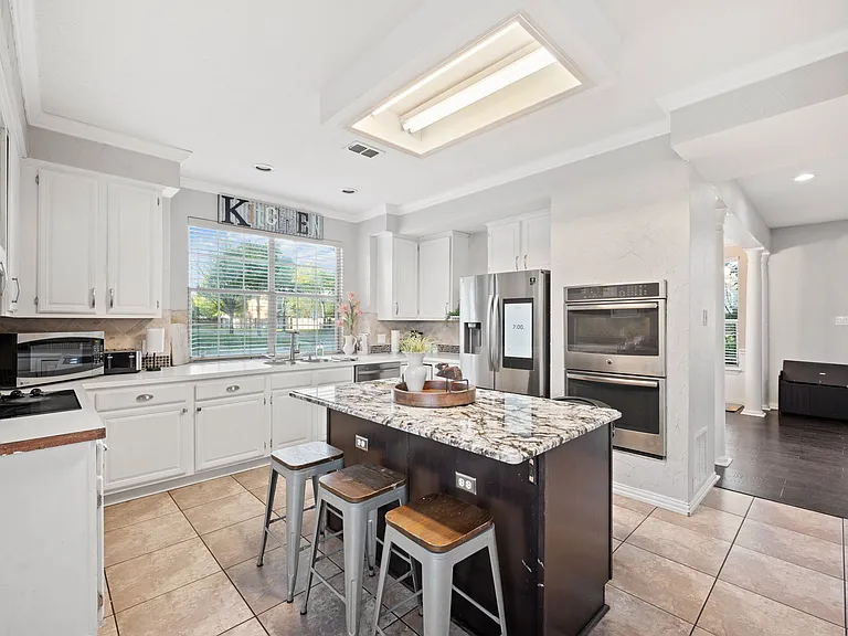 141 Morningside Dr — Photo 48