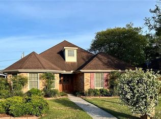 425 Park Ridge Dr, River Ridge, LA 70123