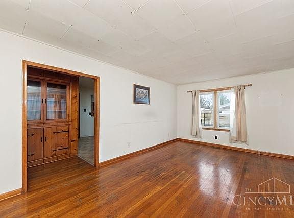 4th image of 604 N Kendall St