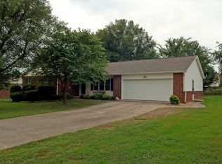 1302 Windsor Dr, Harrison, AR 72601