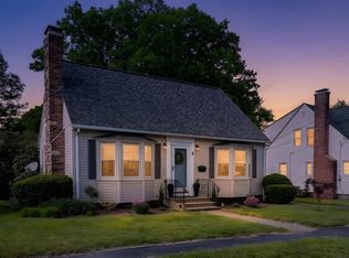 8 Merriweather Rd, Worcester, MA 01602