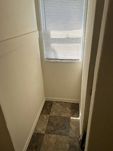 Studio, $1,500 — Photo 4
