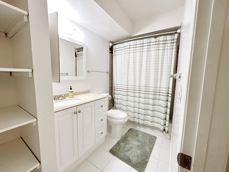 4652 White Rock Cir #10 — Photo 7