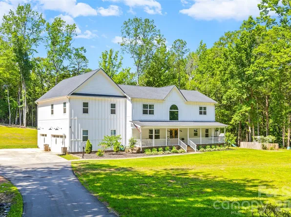 253 Dogwood Acres Rd, Indian Land, SC 29707