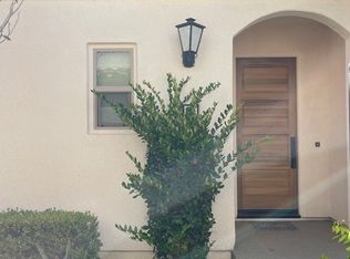 111 Holly Spgs, Irvine, CA 92618