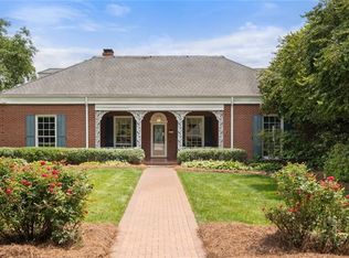 3935 Springlake Ct, Clemmons, NC 27012