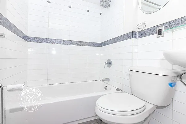 Rented by MySpaceNYC | media 17