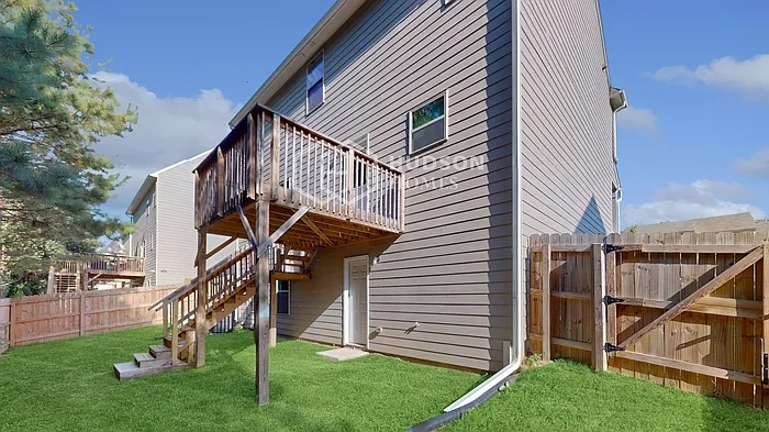 215 Scotland Dr — Photo 27