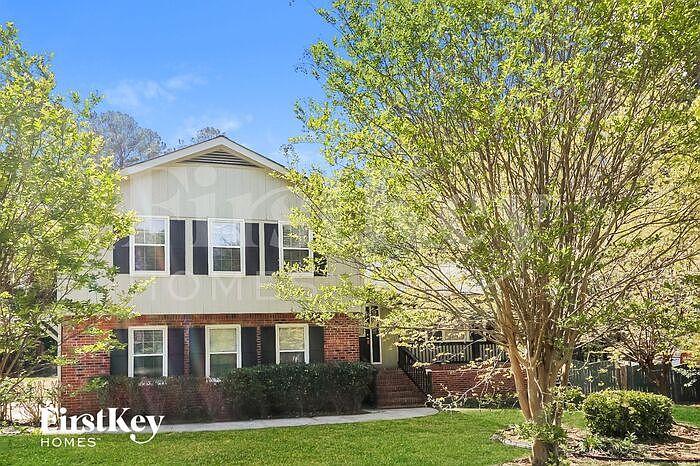 1st image of 2208 Cedar Dr