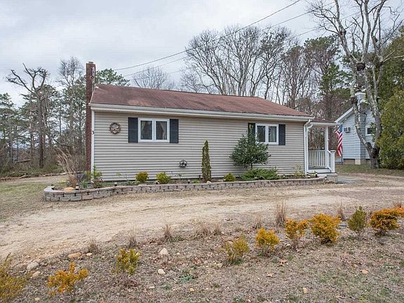 4th image of 3 Wildwood Ln