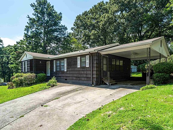 2nd image of 424 Hearn Cir