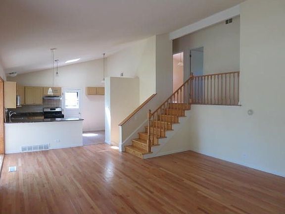 2nd image of 2824 Harrison St