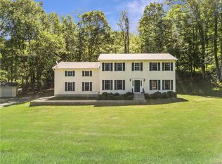 35 Country Hill Rd, Brewster, NY 10509