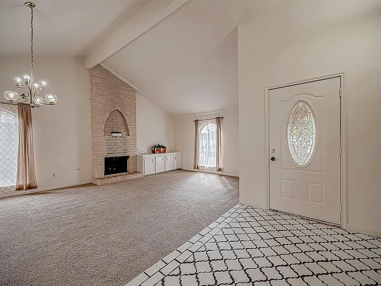 10607 Silkwood Dr — Photo 5