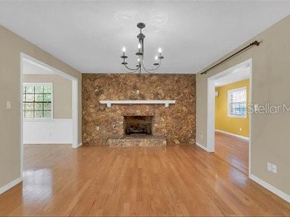 4th image of 344 W Hornbeam Dr