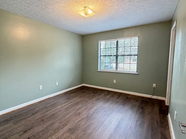 682 Timothy Rd — Photo 9