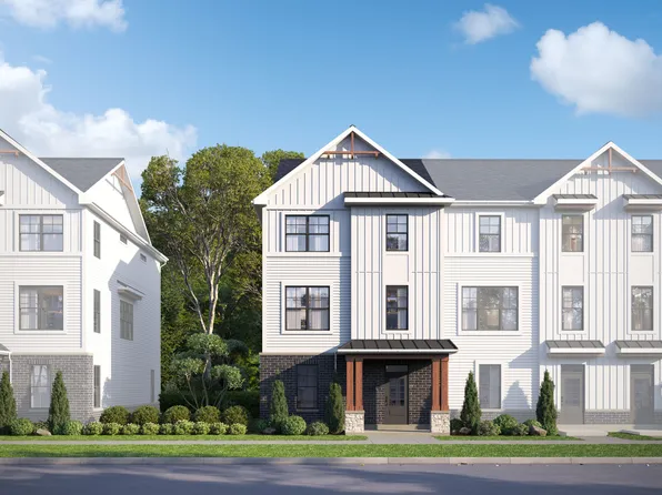 Pearson Plan, Everly Trace of Naperville