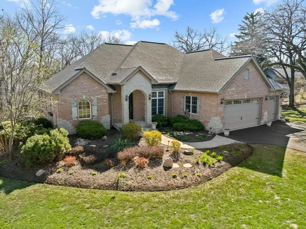 6210 Chickaloon Dr, McHenry, IL 60050