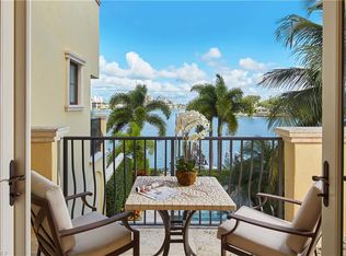 261 Harbour Dr #2, Naples, FL 34103