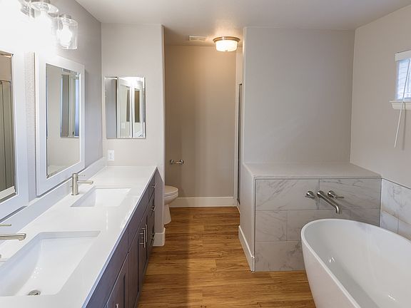 Renovated bathrooms with premium finishes are available for upgrade. Ask the leasing team for more details.