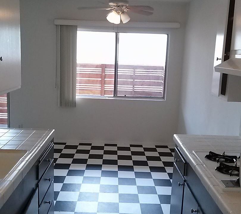 1st image of 2014 Cloverfield Blvd APT 05