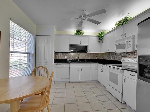 5th image of 2047 Braxton St
