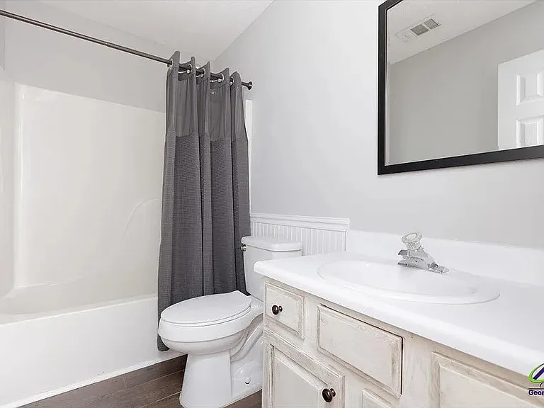 208 Stirling Bridge Dr — Photo 19