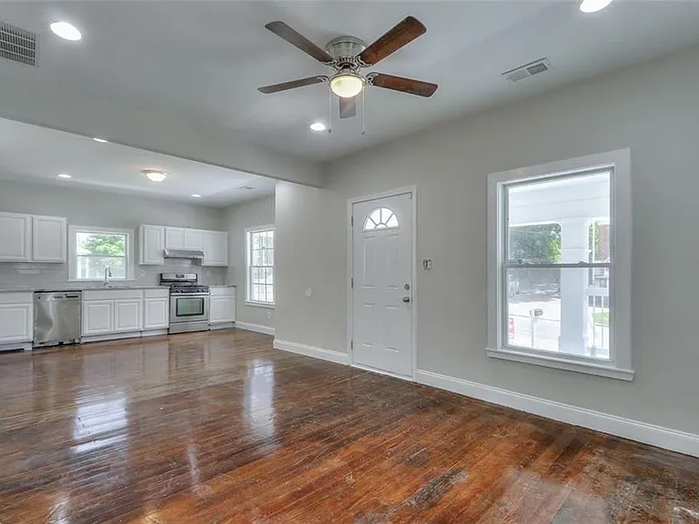 679 Jones Ave NW — Photo 10