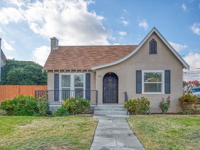 1493 N Del Mar Ave, Fresno, CA, 93728