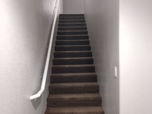 2nd image of 452 Hunter Dr Unit 2