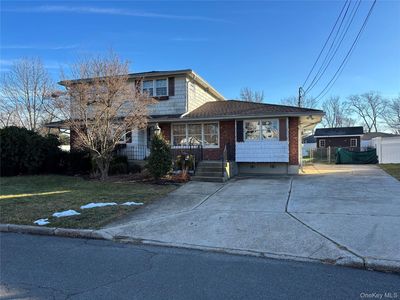 7 Romeo Lane, Commack, NY, 11725