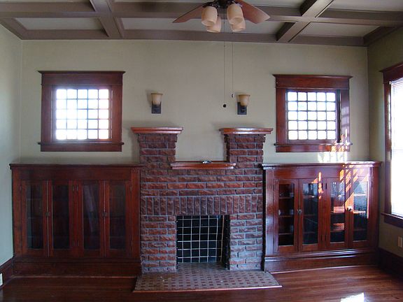 4th image of 1811 32nd St #22