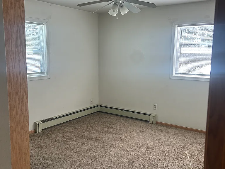 1812 Bloedel Ave — Photo 9