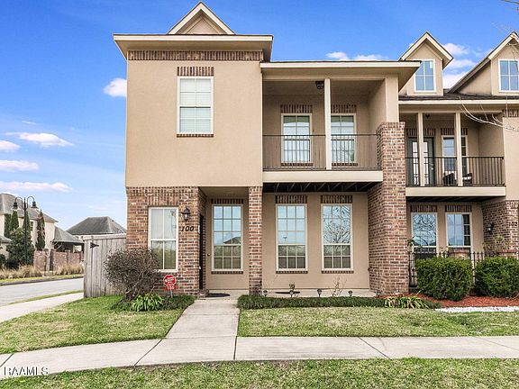 2nd image of 100 Stonehurst Dr