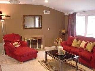 2nd image of 3127 E Lincolnshire Blvd