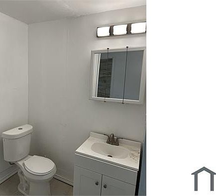 5th image of 105 E Dean Ave #B