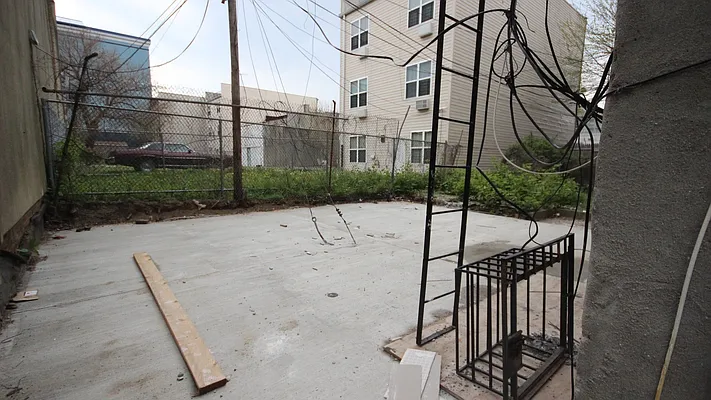 Rented by Nooklyn NYC LLC | media 11