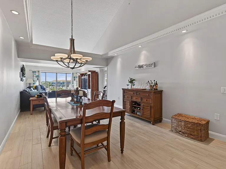 701 Seafarer Cir #504 — Photo 6