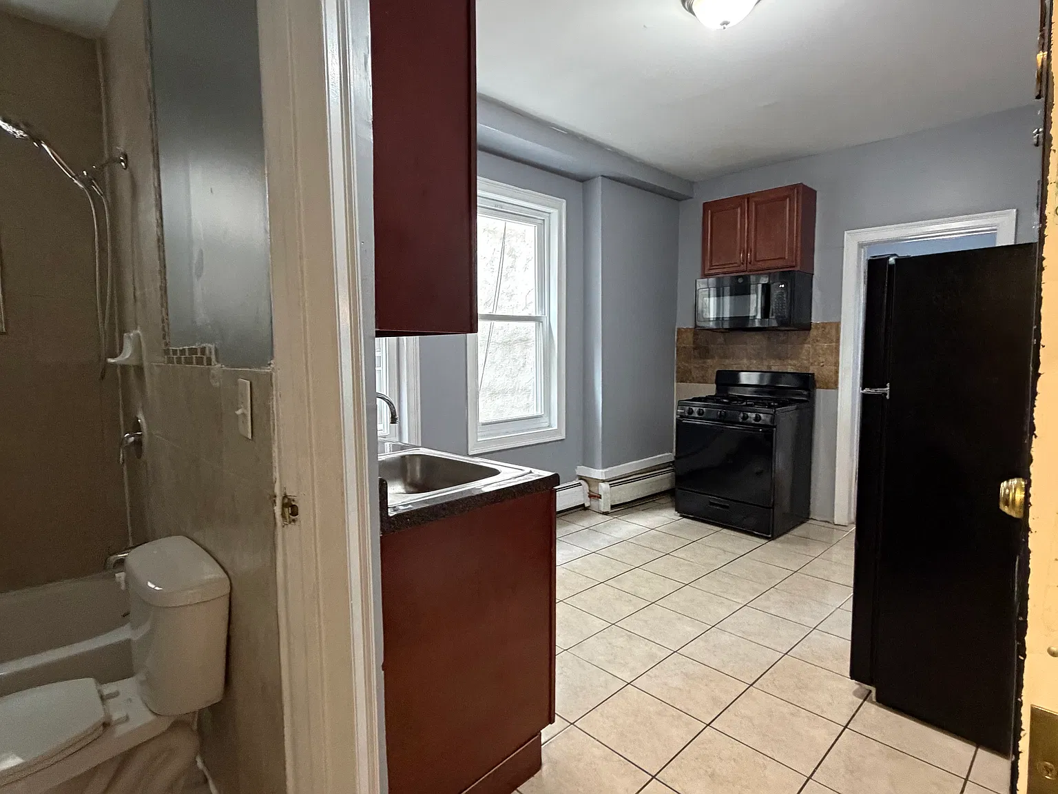 2 bed, 750 sqft, $1,695 — Photo 4