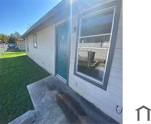 1st image of 114 Rosabell Dr APT 1